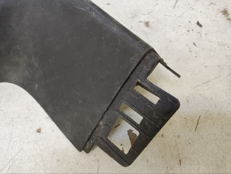 Обшивка багажника