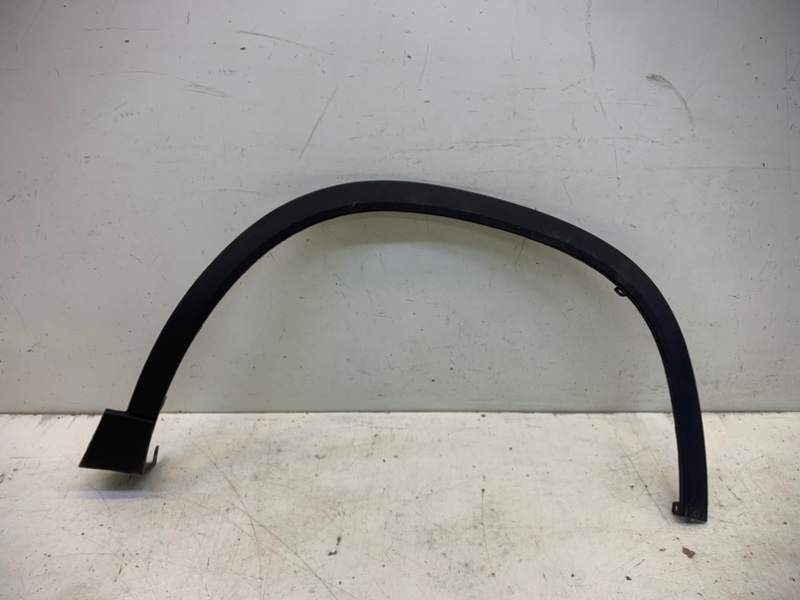 Накладка переднего крыла правого