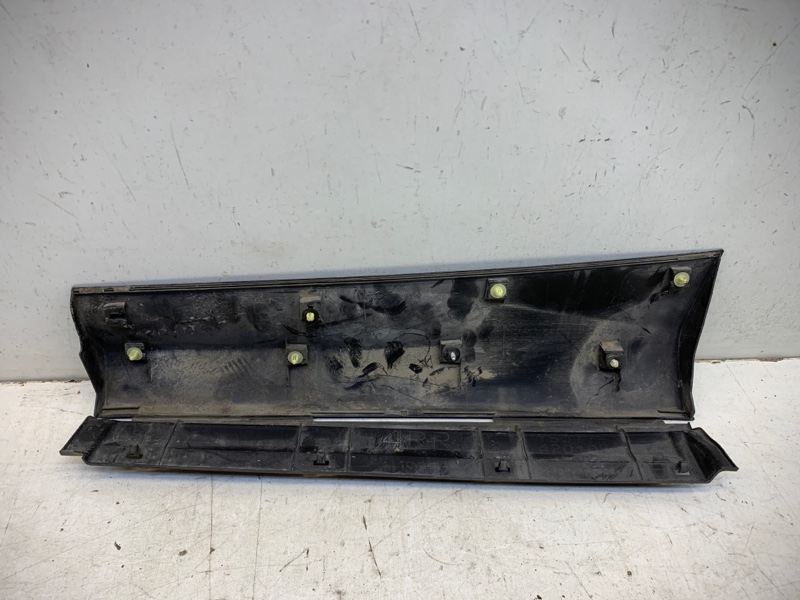 Накладка двери задней правой