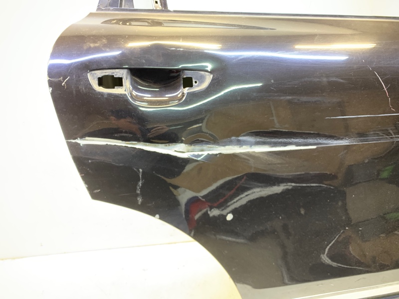 Дверь задняя правая