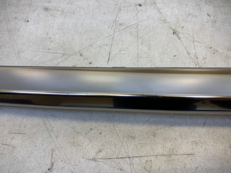 Накладка двери багажника