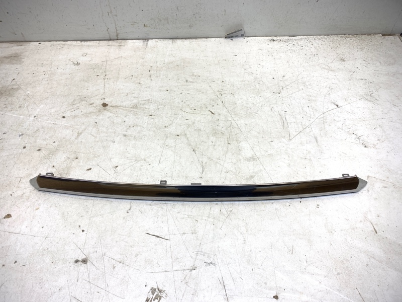 Накладка двери багажника