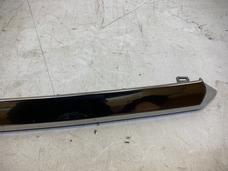 Накладка двери багажника