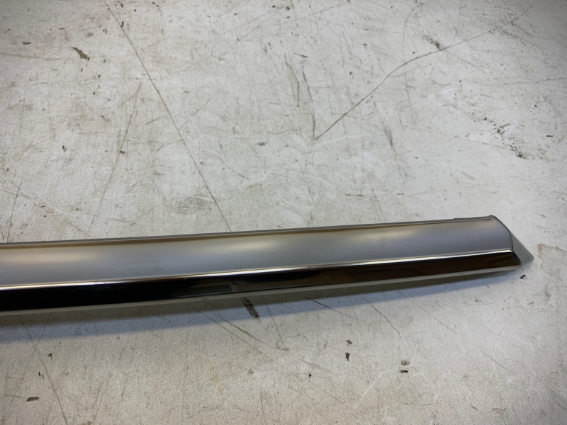 Накладка двери багажника