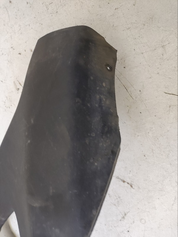 Накладка переднего бампера левая