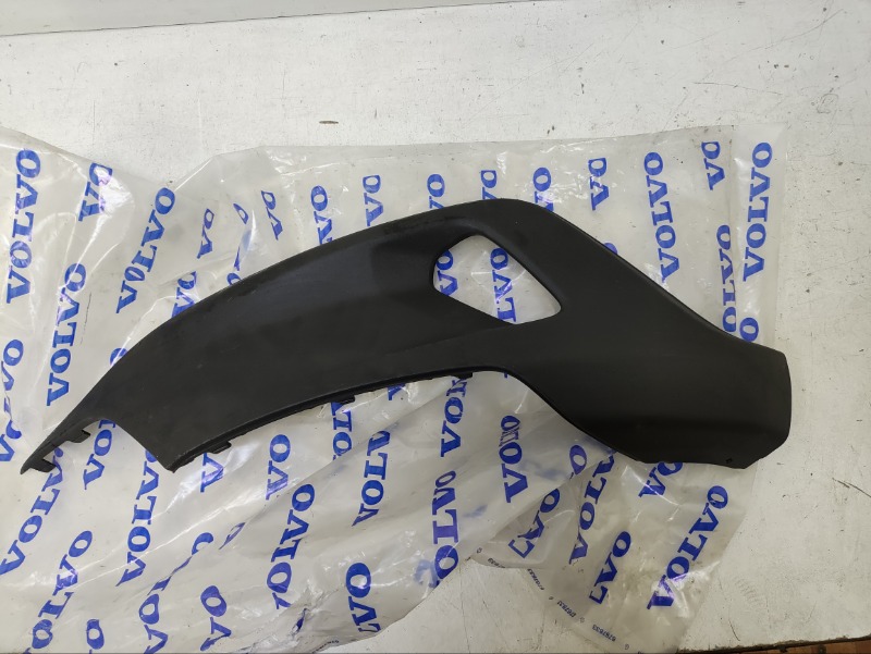 Накладка переднего бампера левая