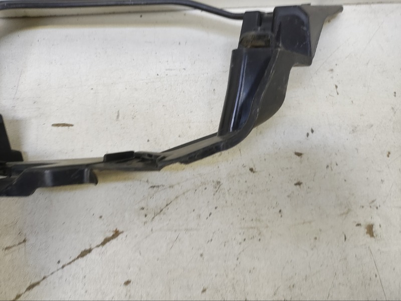 Кронштейн глушителя