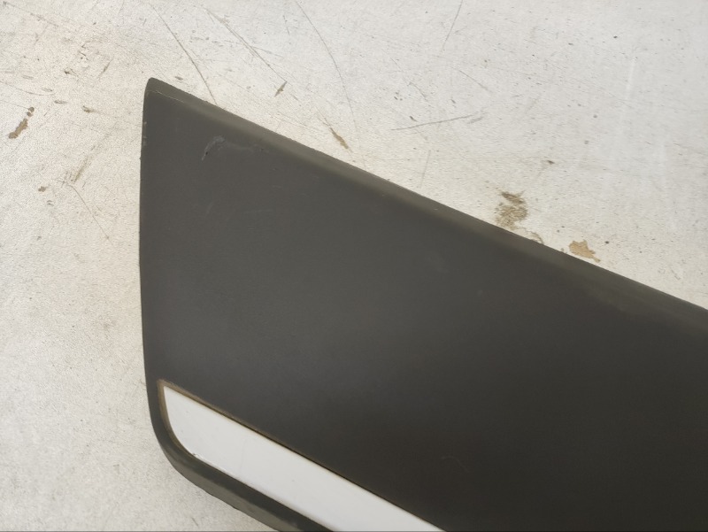 Накладка двери задней правой