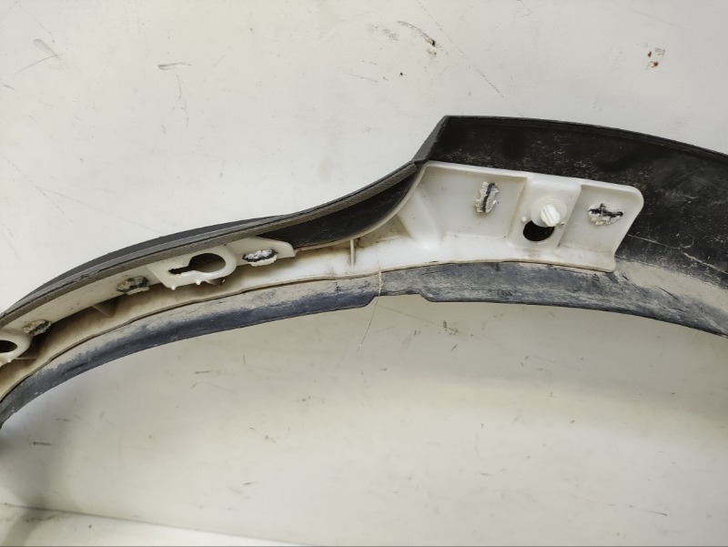 Накладка заднего крыла правого