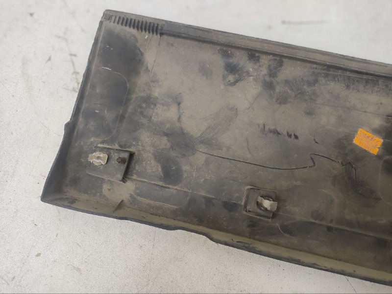 Накладка двери задней правой