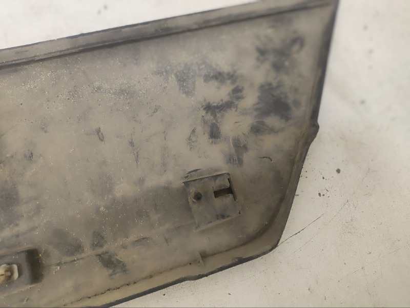 Накладка двери задней правой