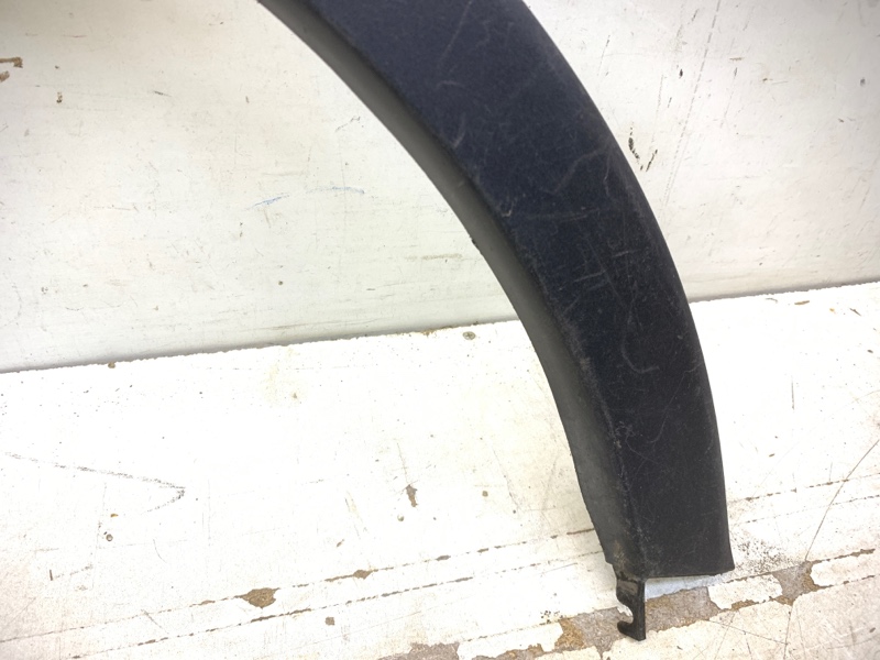 Накладка заднего крыла левого