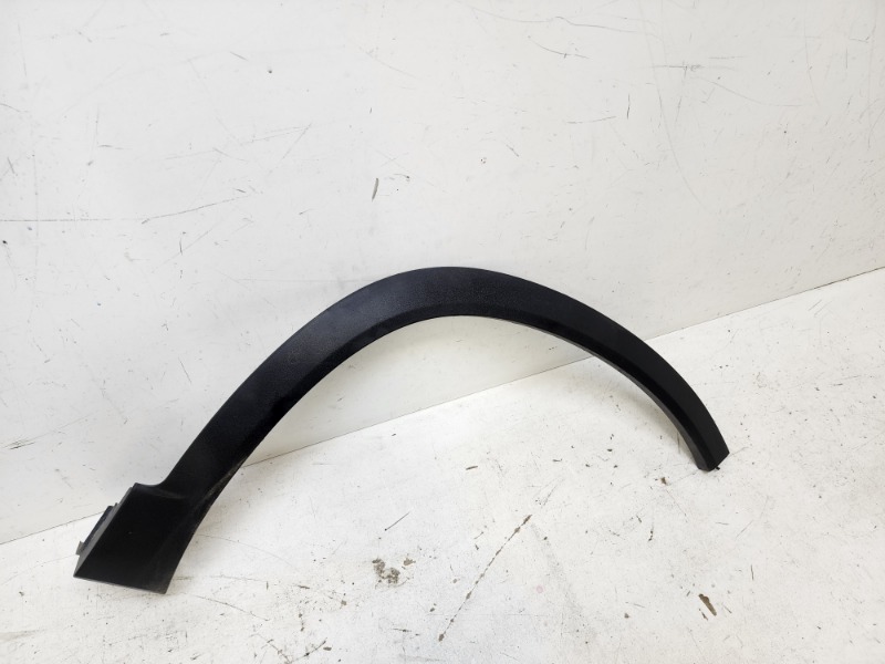 Накладка переднего крыла правого