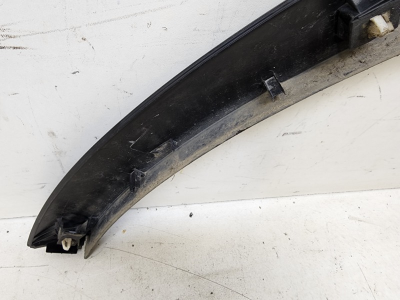 Накладка переднего крыла правого