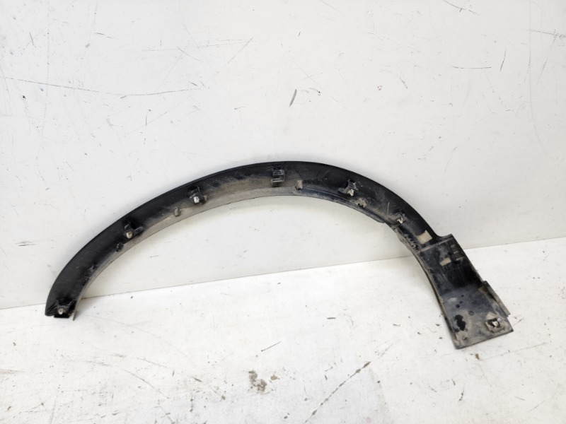 Накладка переднего крыла правого