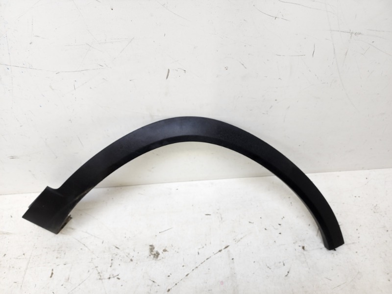 Накладка переднего крыла правого