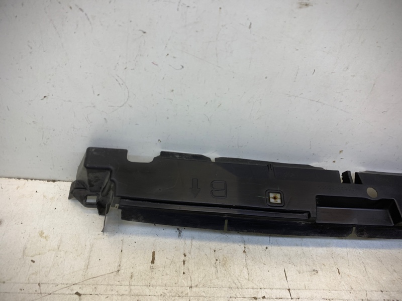 Воздуховод радиатора верхний