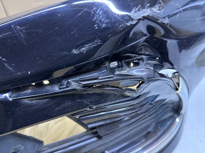 Бампер передний