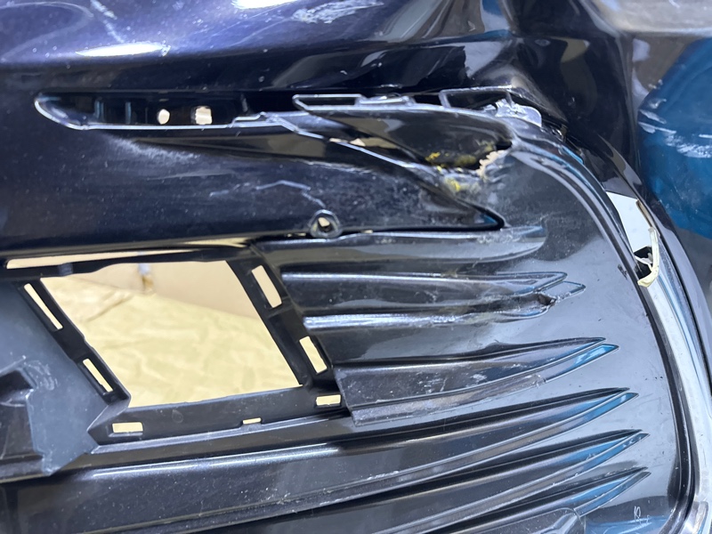 Бампер передний