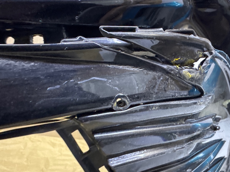 Бампер передний