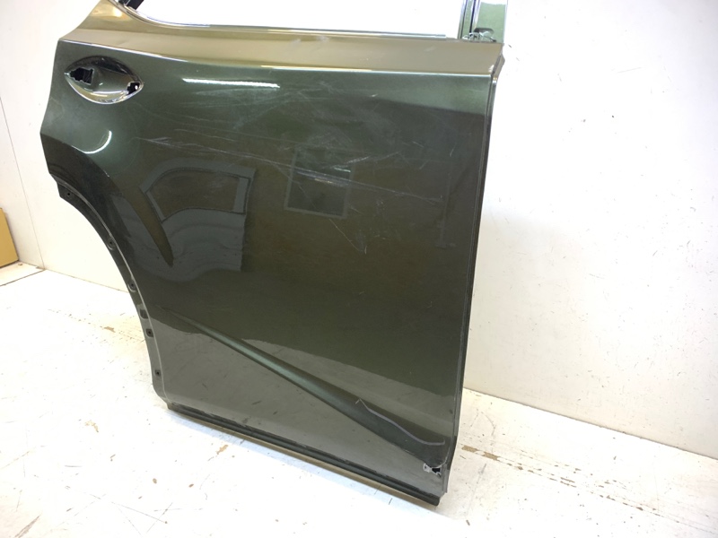 Дверь задняя правая
