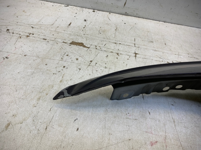 Крыло переднее левое