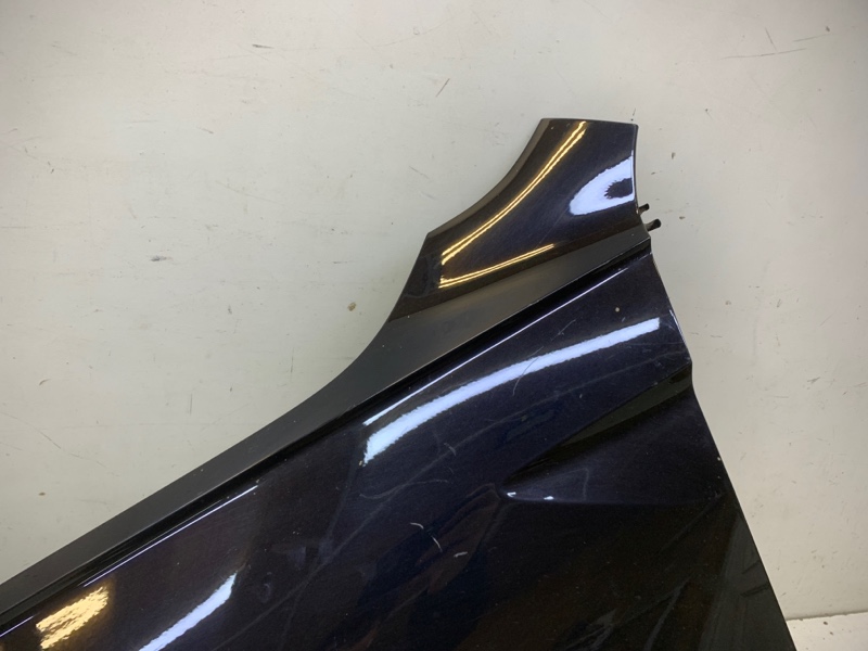 Крыло переднее левое