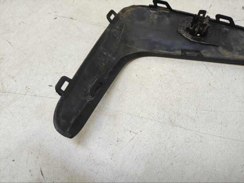 Накладка переднего бампера левая