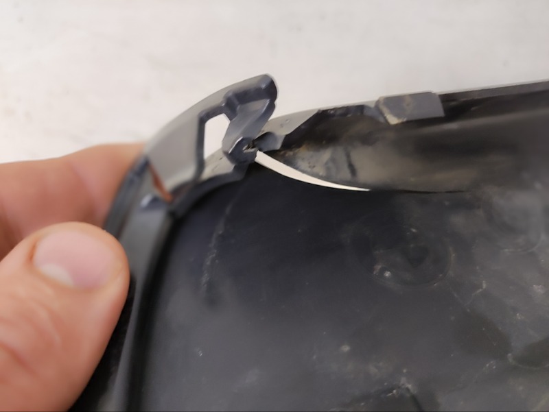 Накладка переднего бампера