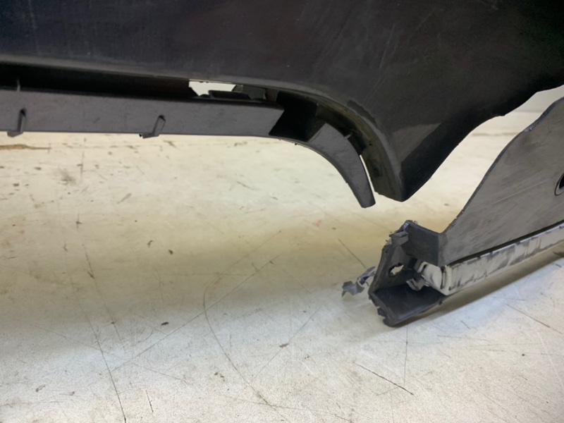 Бампер задний