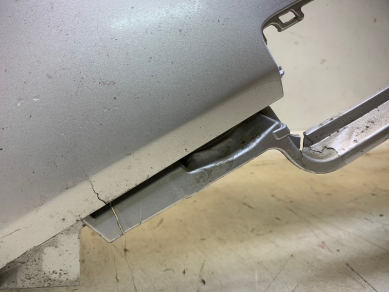 Бампер передний