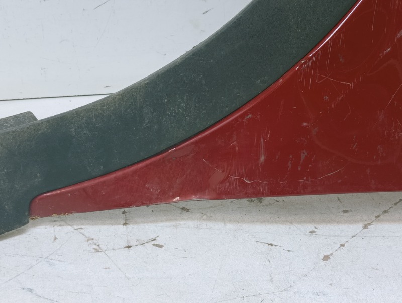 Крыло переднее левое