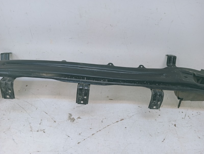 Усилитель заднего бампера