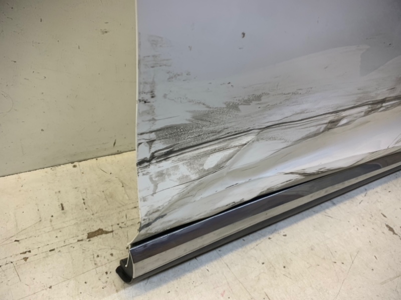 Дверь передняя правая