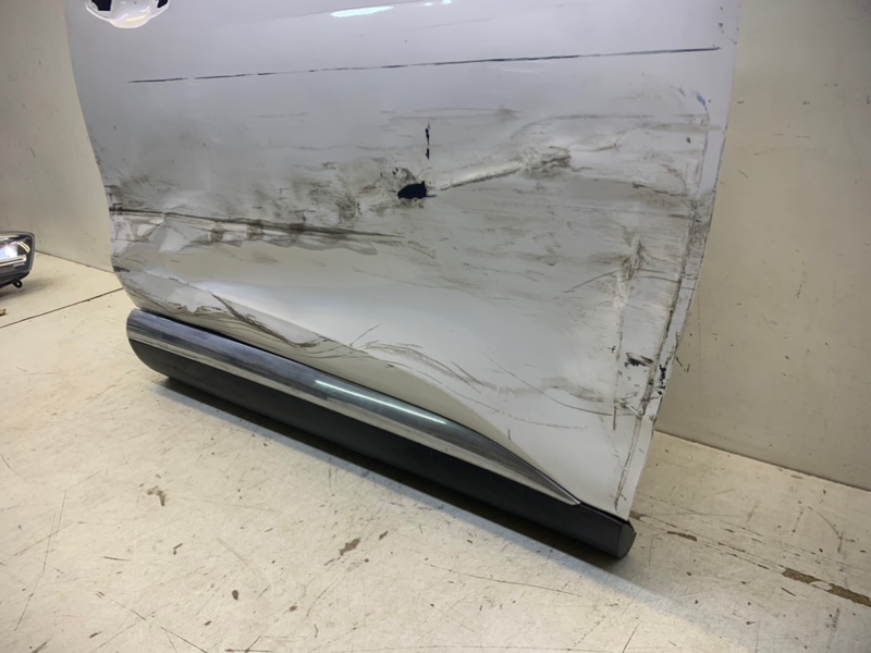 Дверь передняя правая