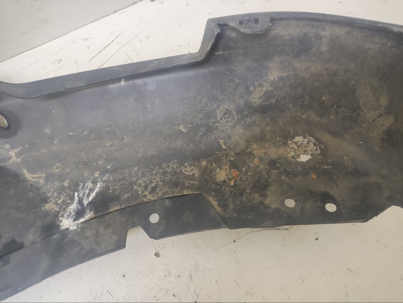 Спойлер переднего бампера