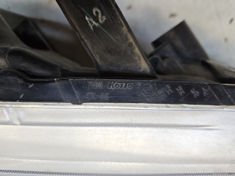 Фара правая