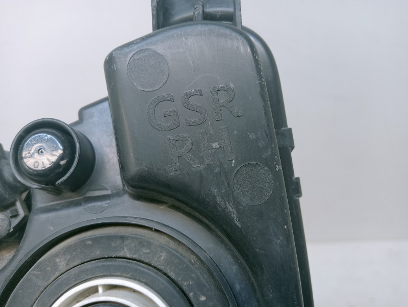 Фара противотуманная правая