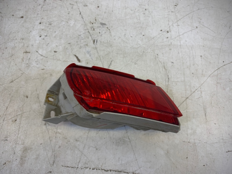 Фара противотуманная правая