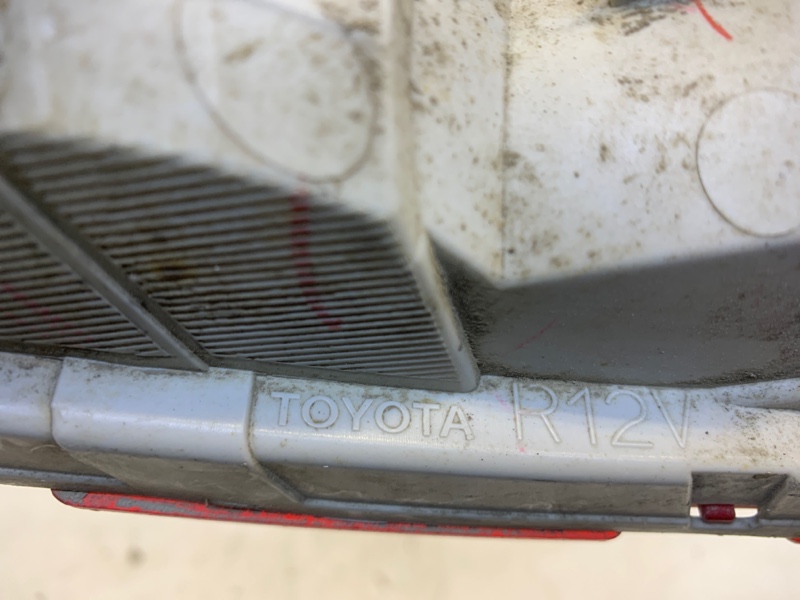 Фара противотуманная правая