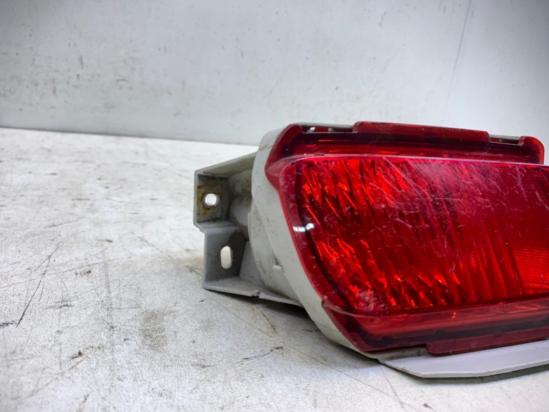 Фара противотуманная правая