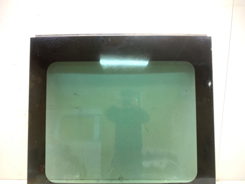 Стекло крыши (панорамное)