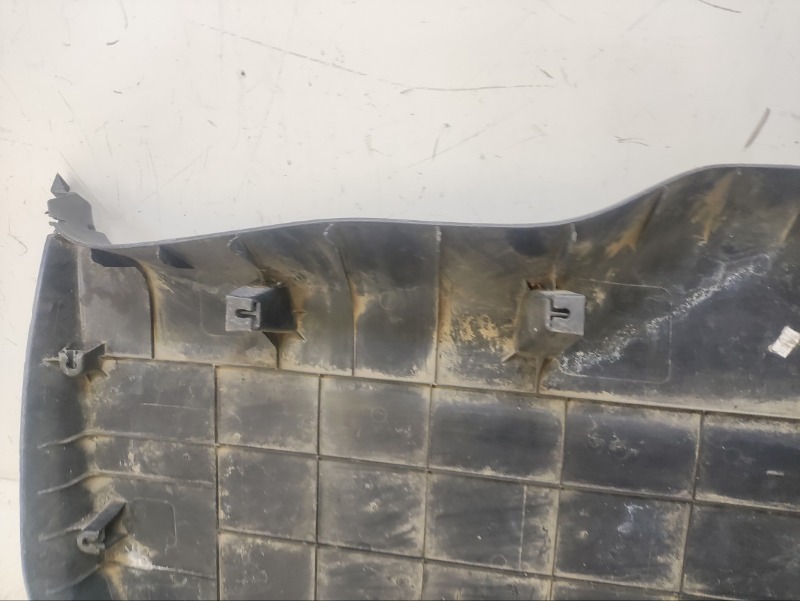 Обшивка багажника