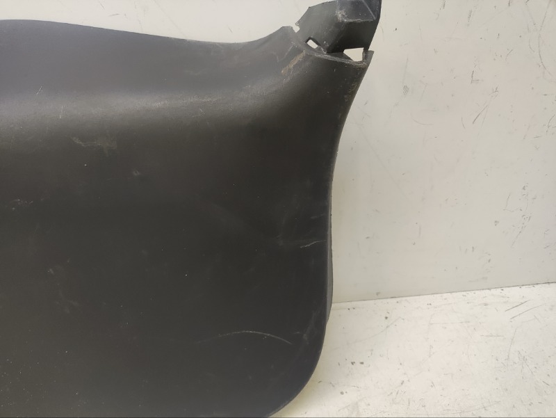 Обшивка багажника