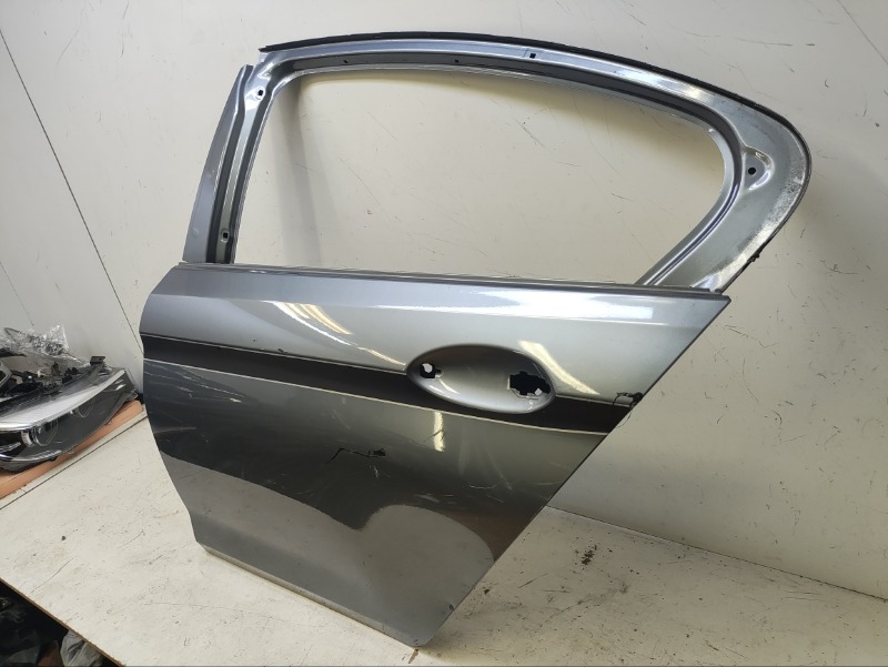 Дверь задняя левая