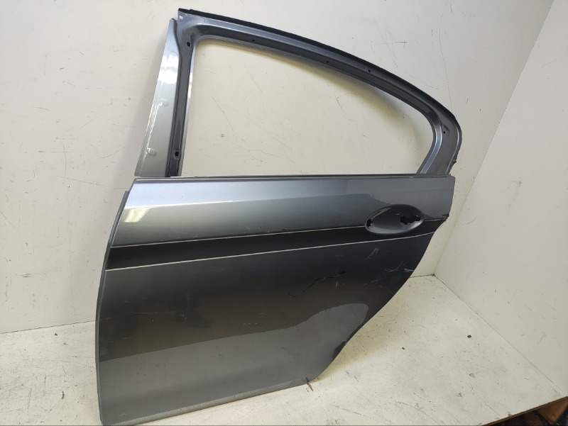 Дверь задняя левая
