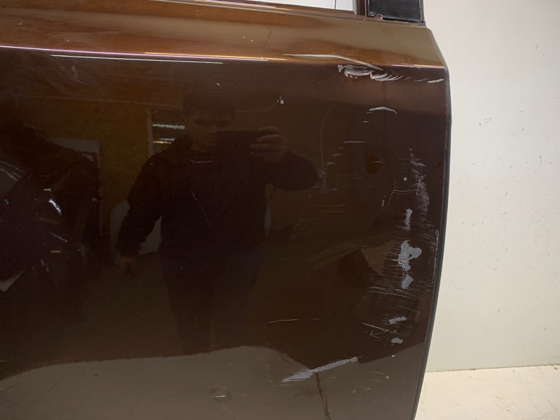 Дверь задняя правая