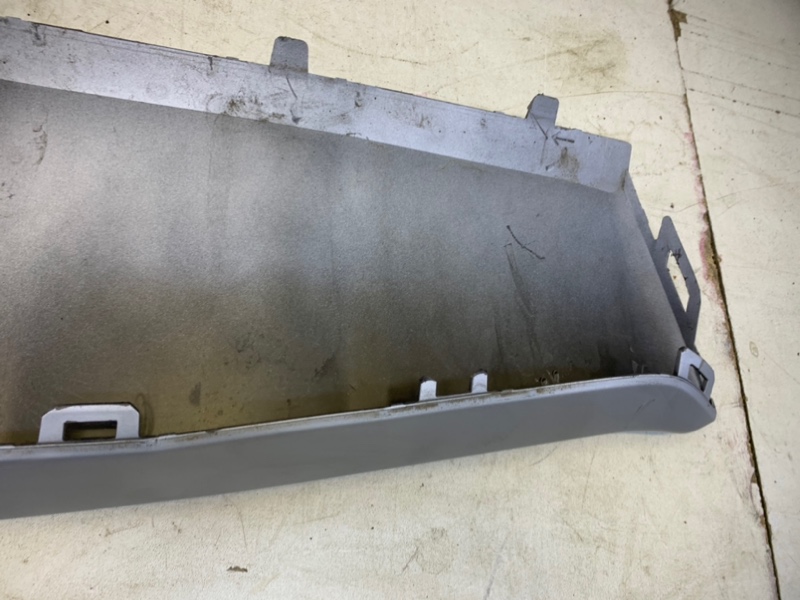 Спойлер переднего бампера