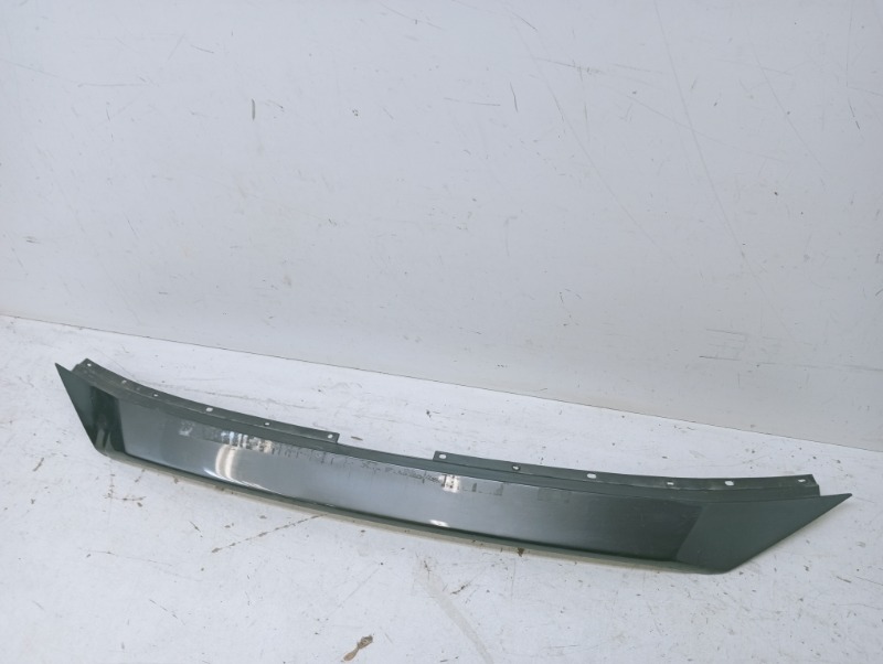 Накладка переднего бампера