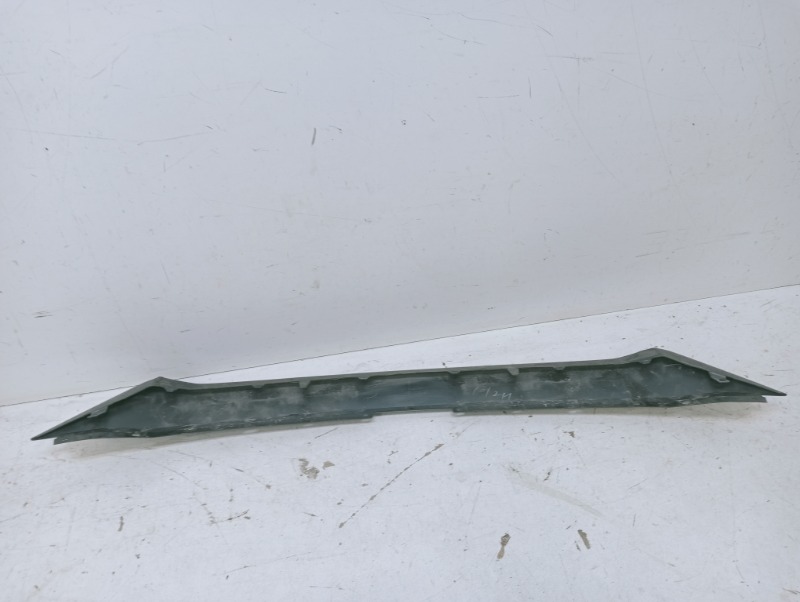 Накладка переднего бампера